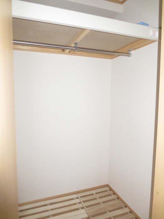 物件内観写真7　(収納)