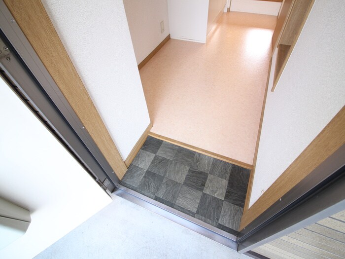 物件内観写真22　(玄関)