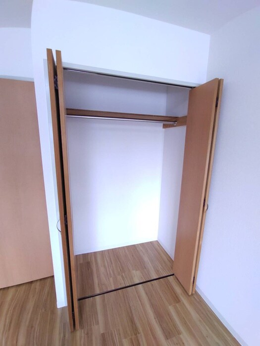 物件内観写真13　(収納)