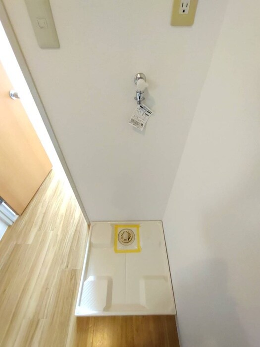 物件内観写真14　(洗濯機置場)