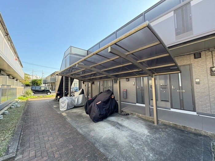 物件外観写真5　(駐輪場)