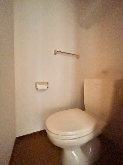 物件内観写真15　(トイレ)