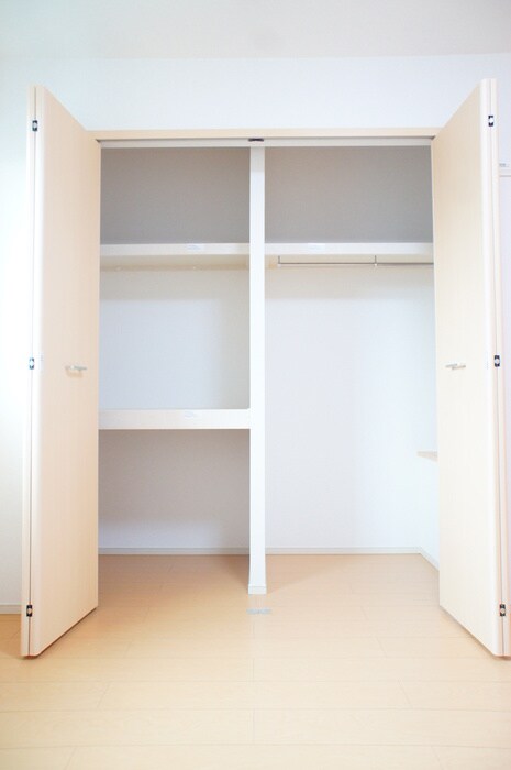 物件内観写真10　(収納)