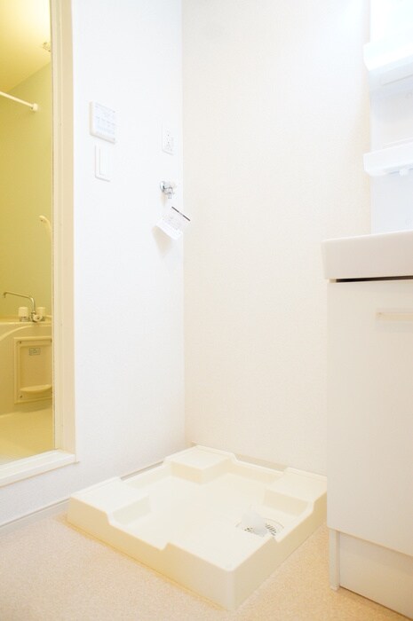 物件内観写真15　(洗濯機置場)