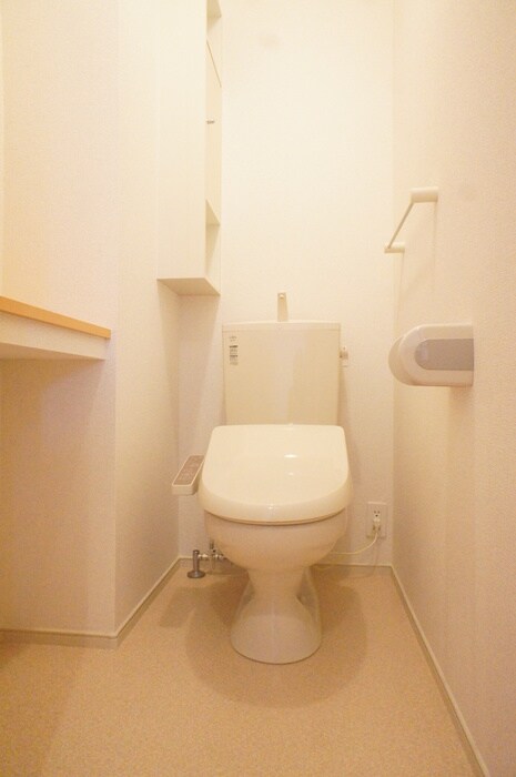 物件内観写真15　(トイレ)