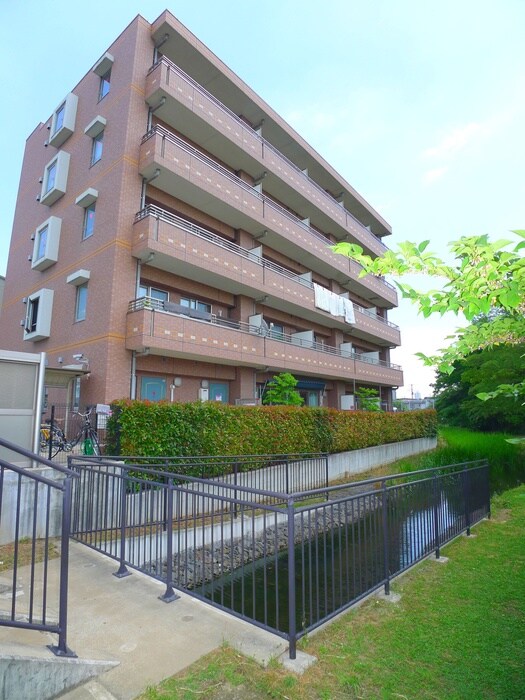 物件外観写真2　(その他)