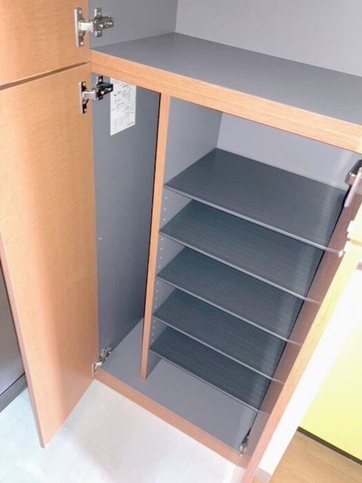 物件内観写真15　(靴箱)