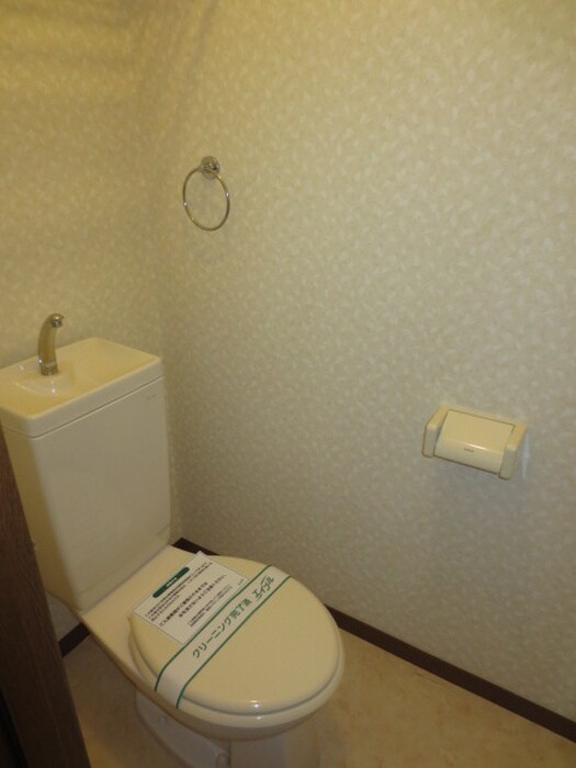 物件内観写真16　(トイレ)