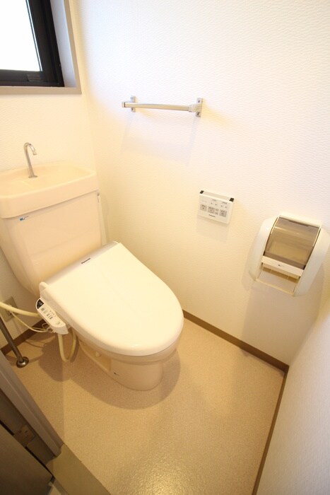 物件内観写真12　(トイレ)