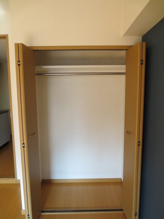物件内観写真12　(収納)