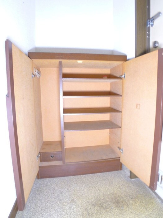 物件内観写真19　(靴箱)