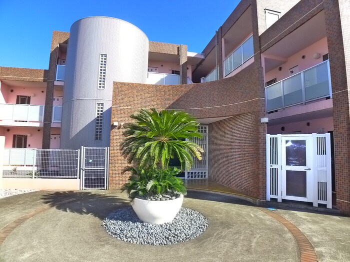 物件外観写真3　(周辺環境)