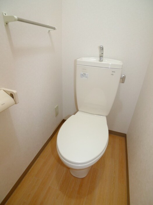 物件内観写真15　(トイレ)