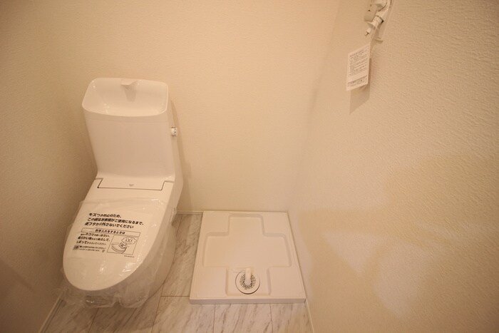 物件内観写真11　(洗濯機置場)