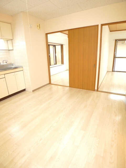 物件内観写真5　(居室)