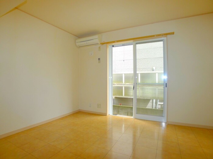 物件内観写真11　(居室)