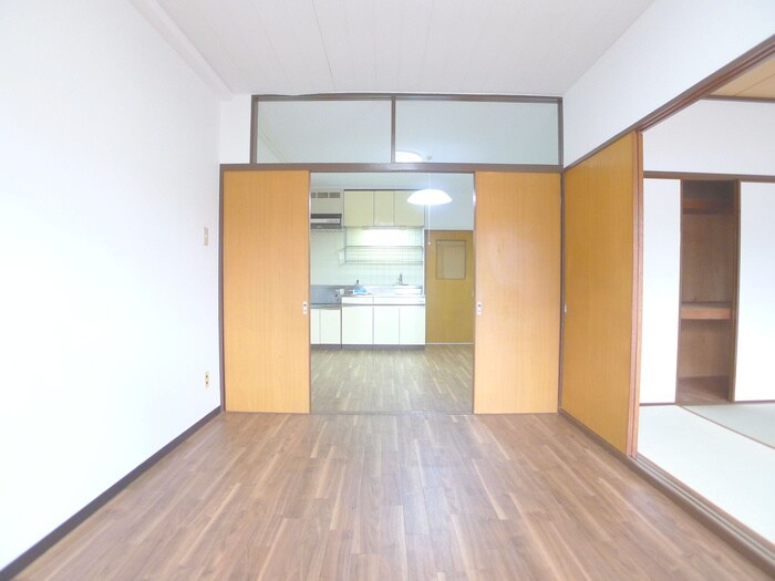 物件内観写真5　(居室)