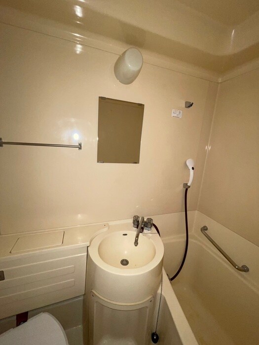 物件内観写真10　(洗面)