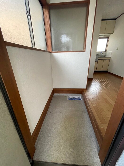 物件内観写真17　(玄関)