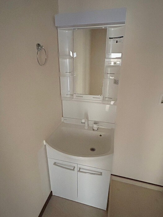 物件内観写真12　(洗面)