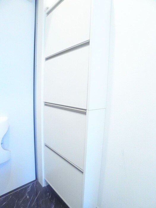 物件内観写真14　(靴箱)