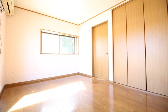 物件内観写真9　(居室)