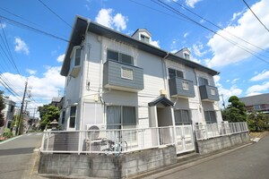 ラフォーレ絹山Ｐ－２外観写真