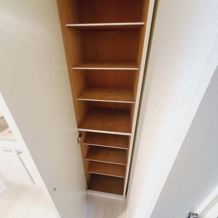 物件内観写真8　(靴箱)