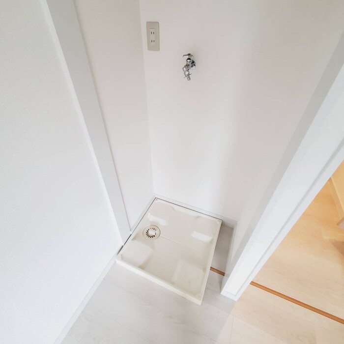 物件内観写真15　(洗濯機置場)