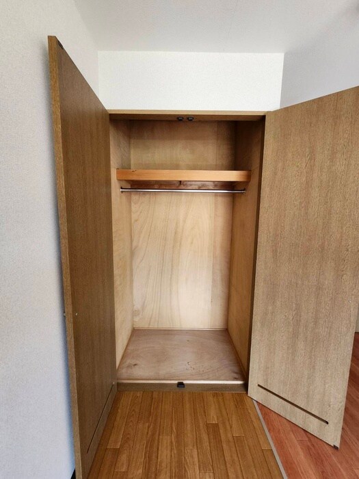 物件内観写真13　(収納)