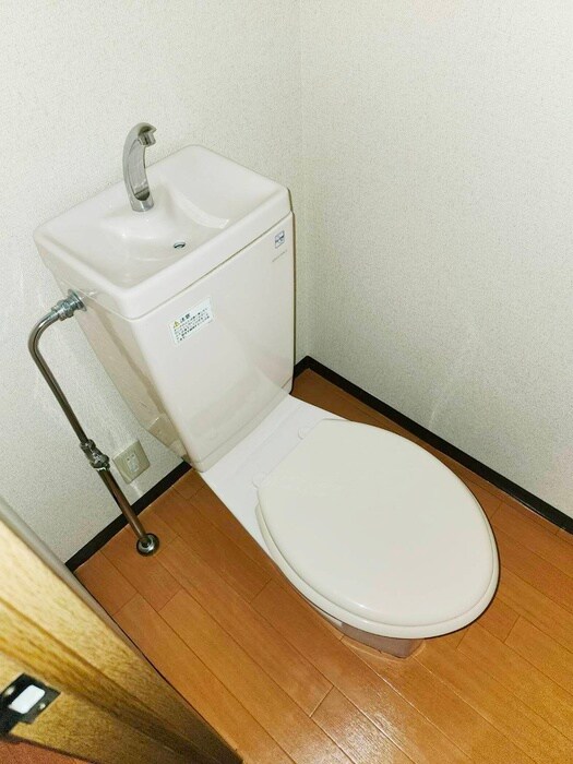 物件内観写真13　(トイレ)