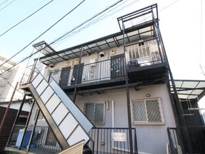 カ－ムコ－ト外観写真