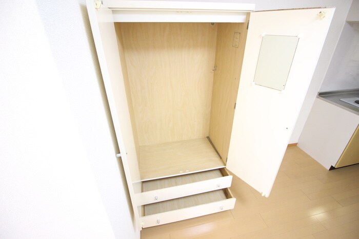 物件内観写真11　(収納)