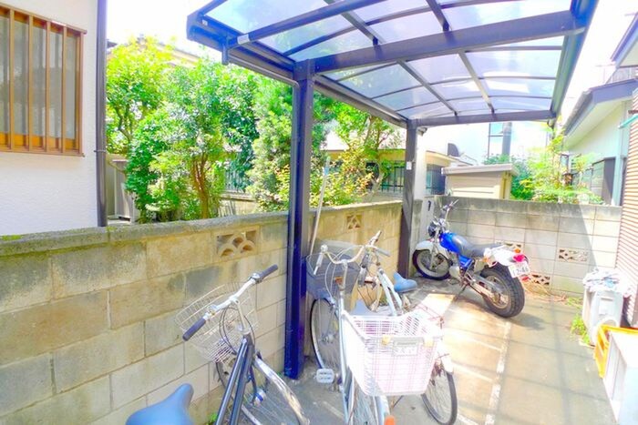 物件外観写真3　(駐輪場)