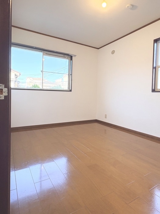 物件内観写真8　(居室)