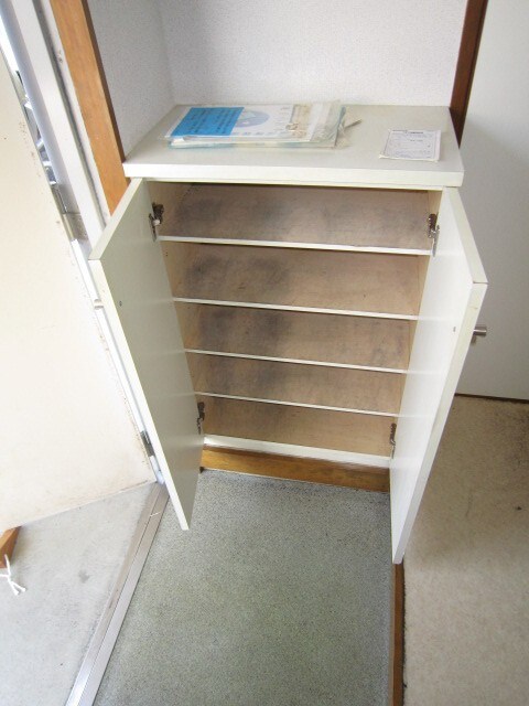 物件内観写真13　(靴箱)