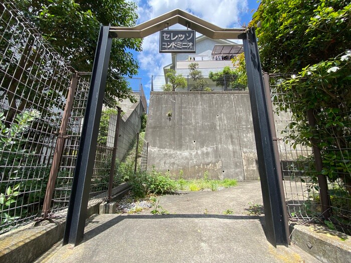 物件外観写真5　(外観写真)