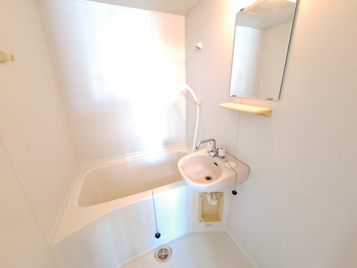 物件内観写真12　(バス／シャワールーム等)