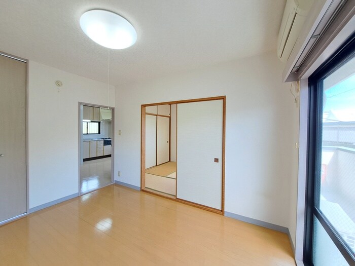 物件内観写真19　(居室)