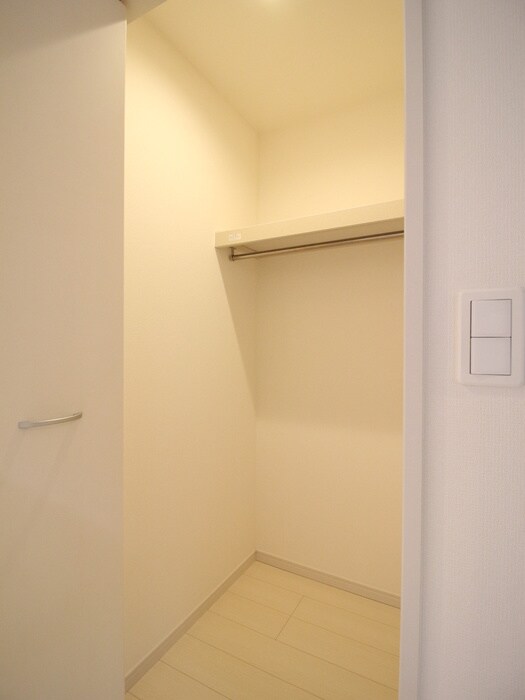 物件内観写真9　(収納)