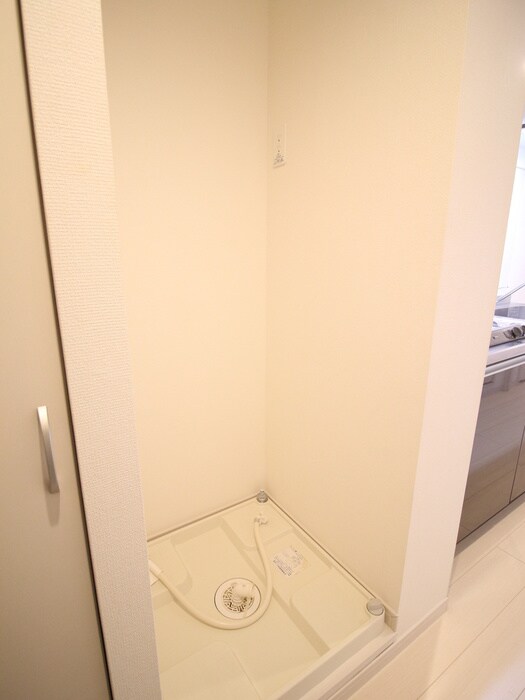 物件内観写真19　(洗濯機置場)