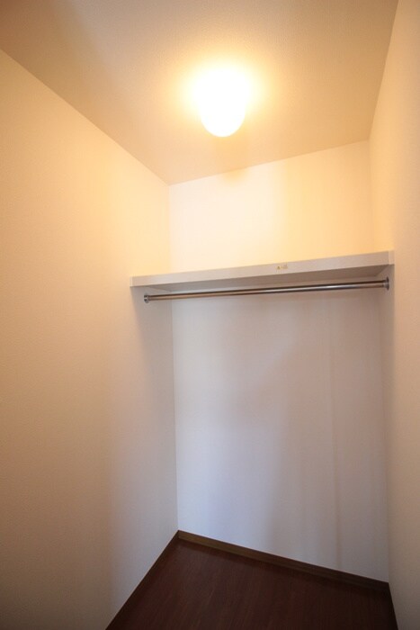 物件内観写真9　(収納)