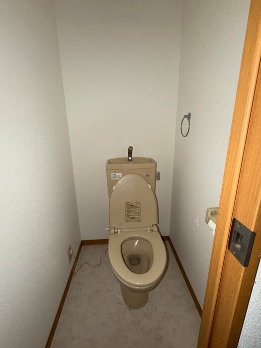物件内観写真11　(トイレ)