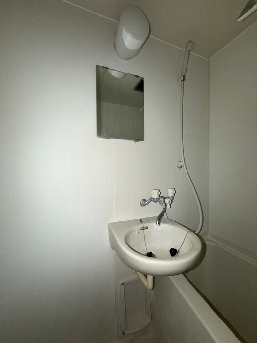 物件内観写真12　(洗面)