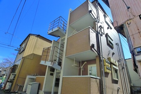 Ｅ・ＨＯＵＳＥ堀切外観写真