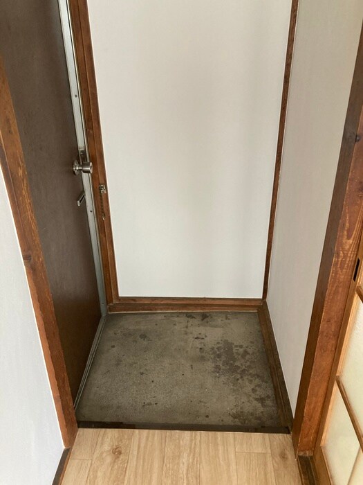 物件内観写真22　(玄関)