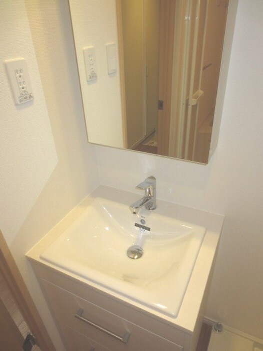 物件内観写真11　(洗面)