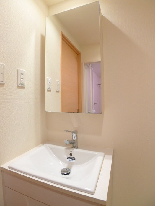 物件内観写真13　(洗面)