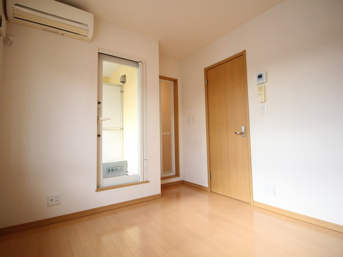 物件内観写真10　(居室)