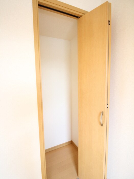 物件内観写真22　(収納)